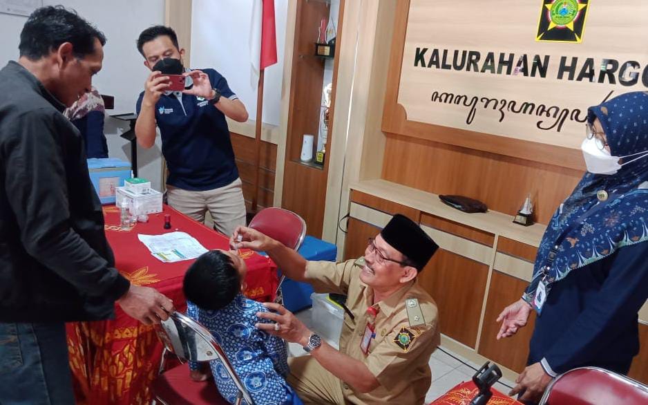Pelaksanaan PIN Polio Tahap Pertama di Balai Kalurahan Hargorejo